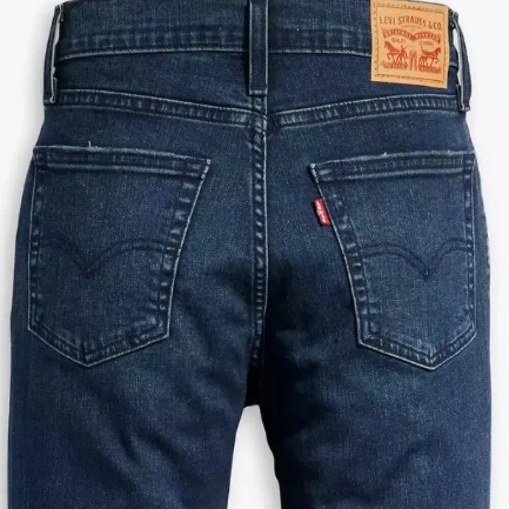 Levi's - Picture 9 of 12
